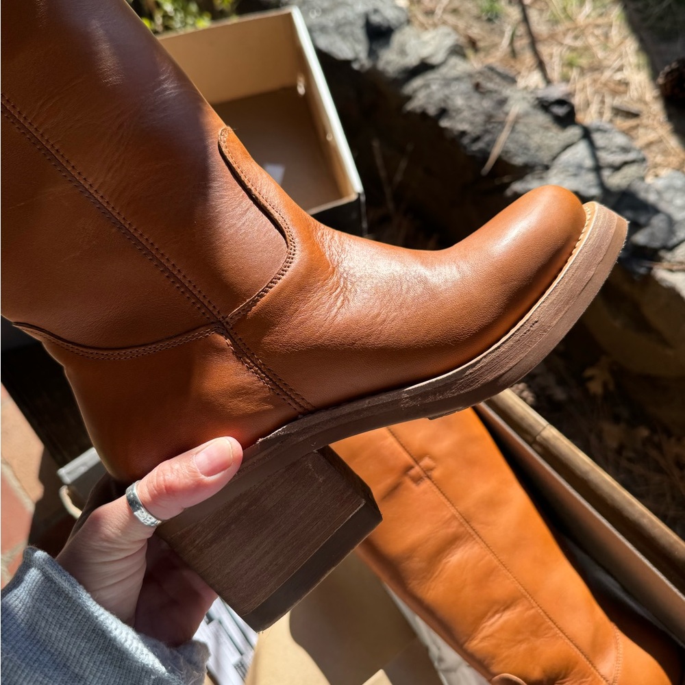 Dingo Chestnut Leather Boots - Picture 5 of 10